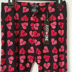 heart Just One leggings nwt size small ❤️